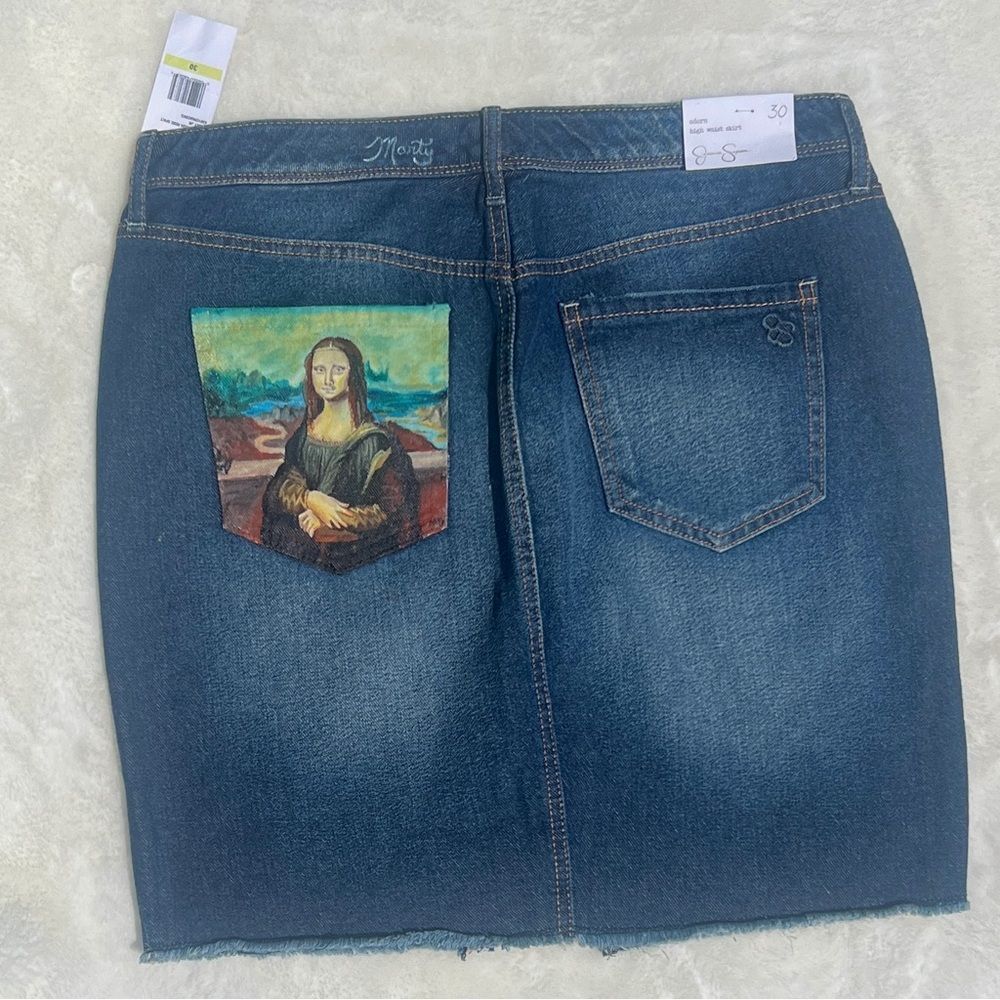 NWT Hand-painted Jessica Simpson Denim Skirt with Mona Lisa Pocket Size 30 - Picture 5 of 6